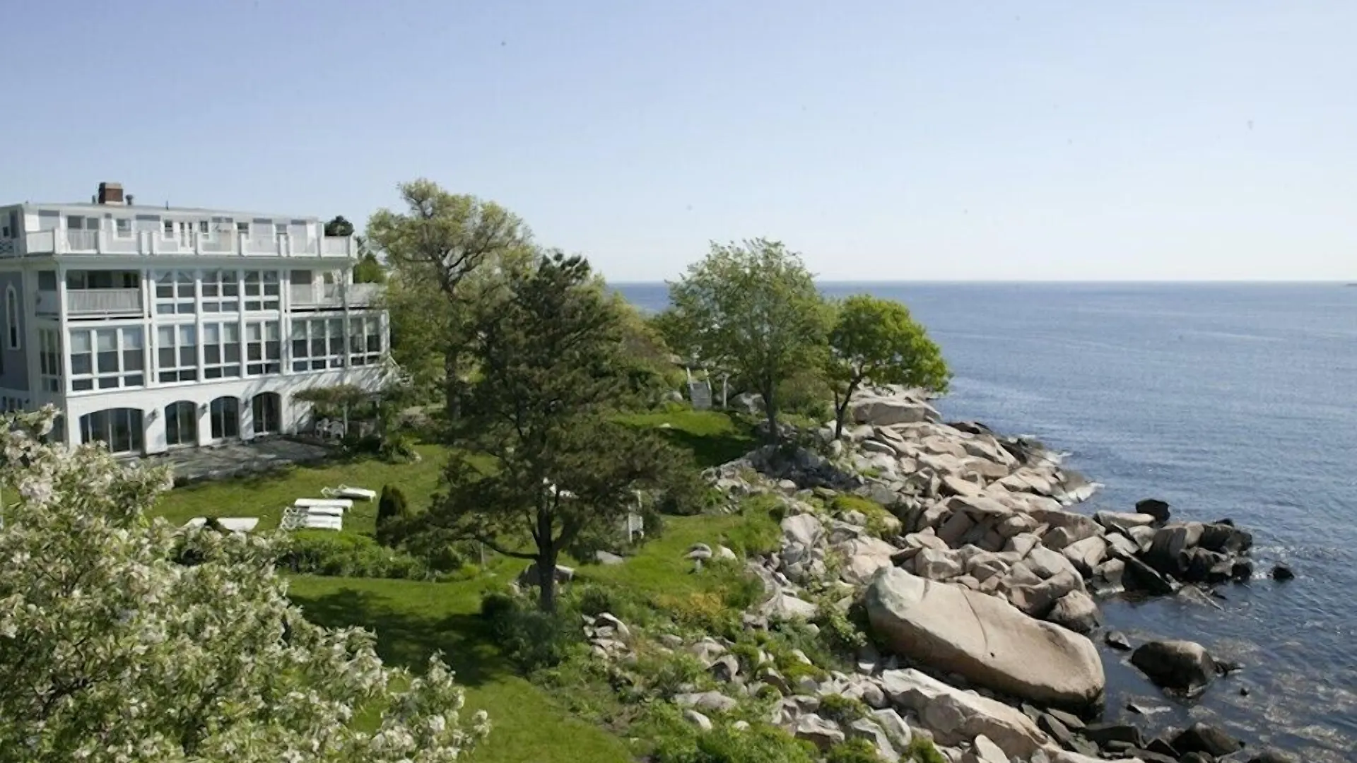Staying in New England: 8 Hotels Rated Highest for Staff